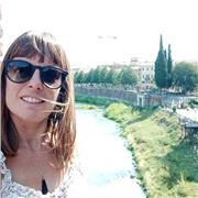 Chica italiana imparte clases particulares de idiomas a todos los niveles